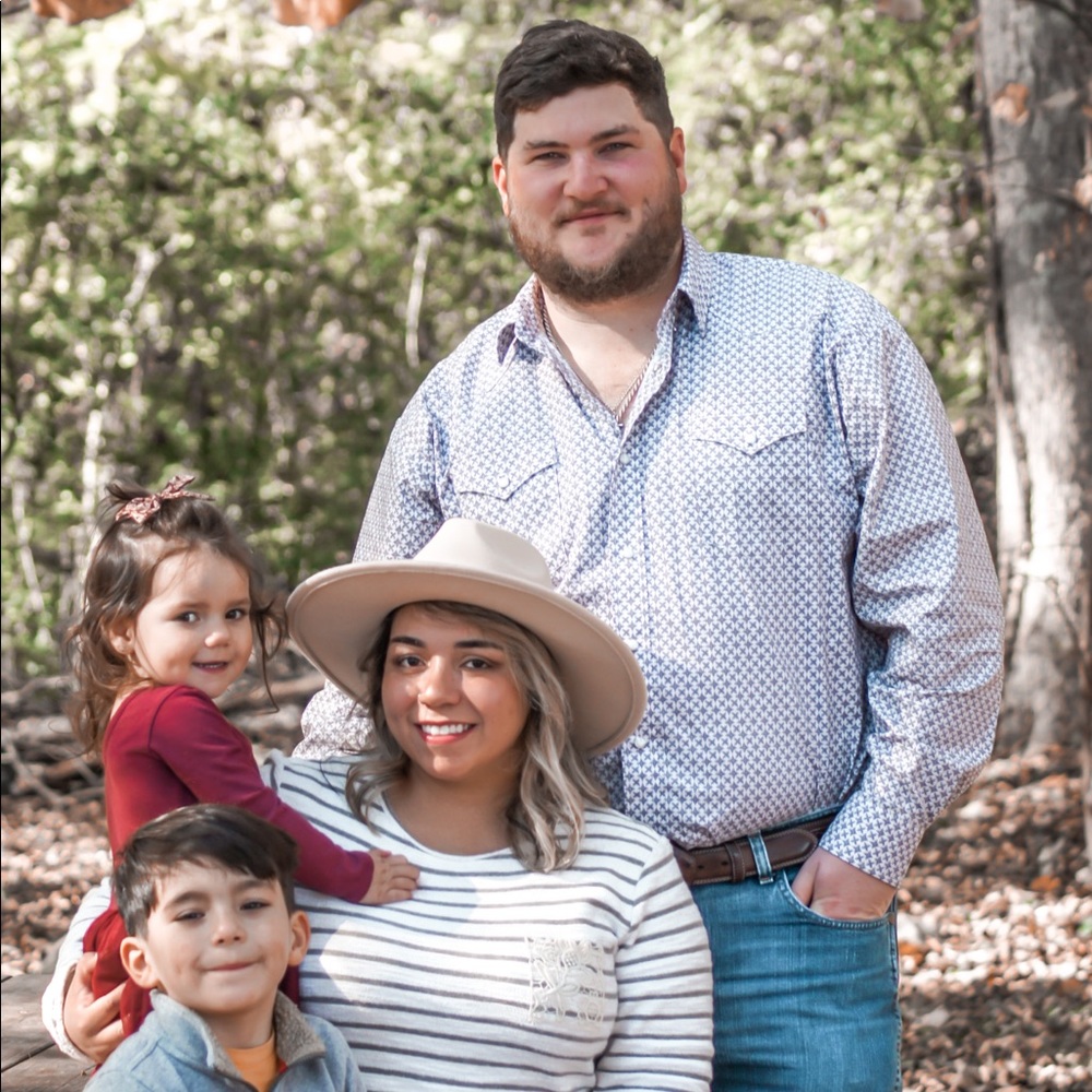 Meet your Posher, Isabel